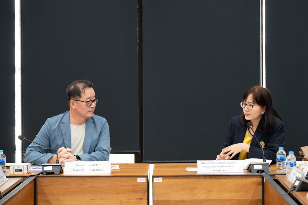 Assoc. Prof. Dr. Pasuree Luesakul and 
Prof. Jongbok KIM