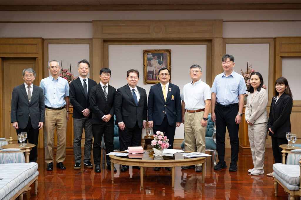 Acting President of Chulalongkorn University Welcomes NICT Japan Executives