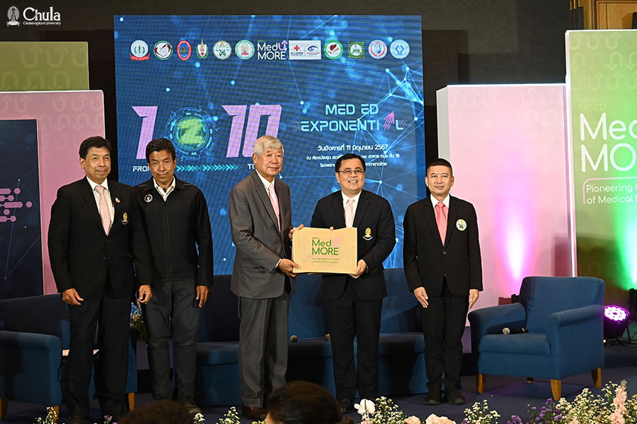 “MedUMORE 1-2-10 Med Ed Exponential” Celebrates MedUMORE and Launches an MOU between Chulalongkorn’s Faculty of Medicine and 10 Top Medical Organizations