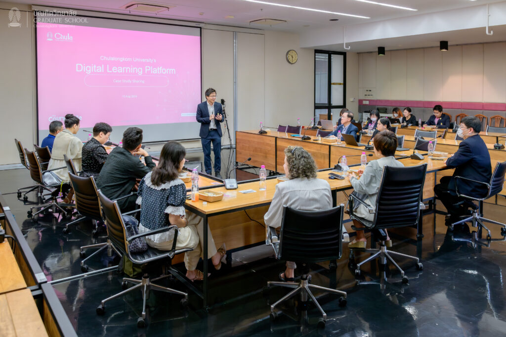 Chula Welcomes University Executives from China to Visit Lifelong Learning Management System