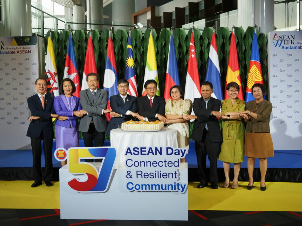 Chula Faculty of Fine and Applied Arts Performs at ASEAN Week 2024 to Celebrate the 57th Anniversary of ASEAN 