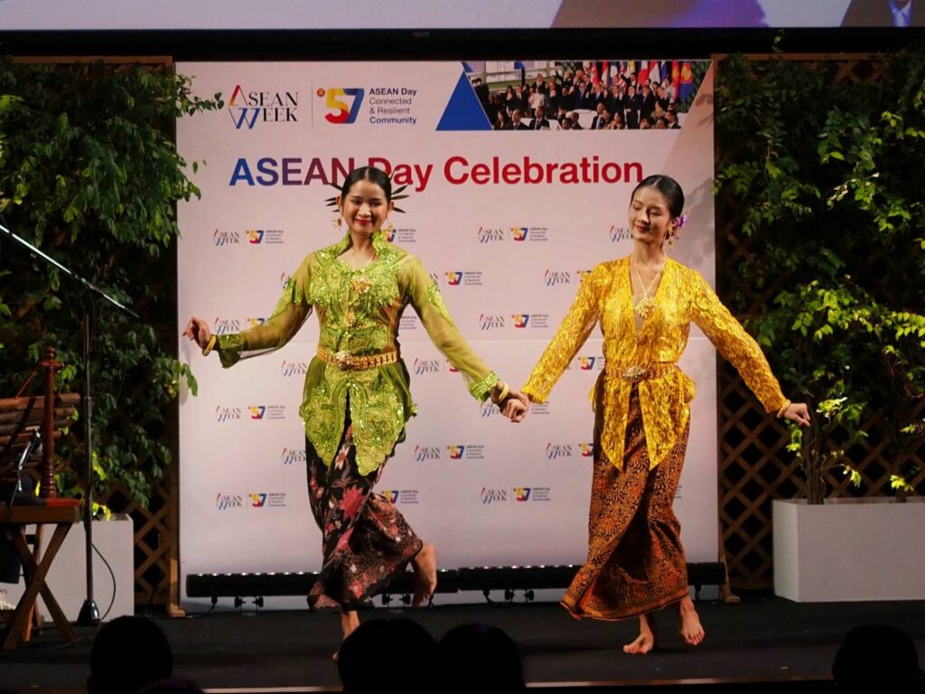 Chula Faculty of Fine and Applied Arts Performs at ASEAN Week 2024 to Celebrate the 57th Anniversary of ASEAN 