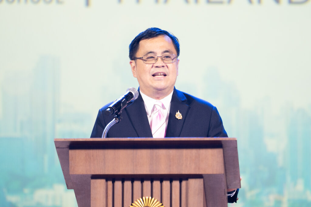 Professor Dr. Wilert Puriwat
Acting President, Chulalongkorn University