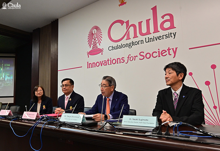 Chulalongkorn University, in collaboration with the Asahi Glass Foundation, organized the 32nd Special Seminar and Research Grant Ceremony of the Asahi Glass Foundation Japan for 2024