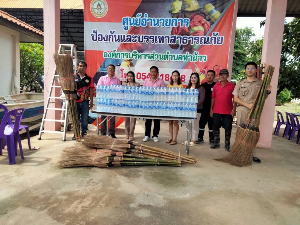 Chulalongkorn University has provided relief through donations to help flood victims in Nan Province. The Centre of Learning Network for Region (CLNR), Chulalongkorn University, has delivered items purchased with donations through the account set up for receiving contributions for flood victims in Nan,