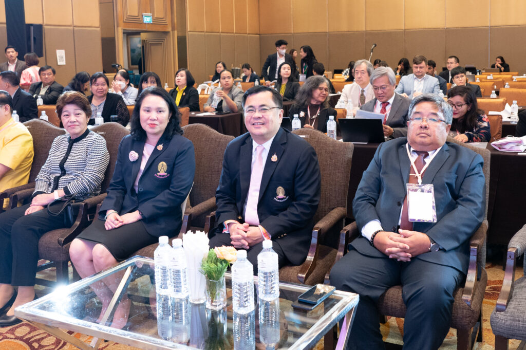 The College of Population Studies, Chulalongkorn University, in collaboration with the Department of Older Persons, organized an international academic conference