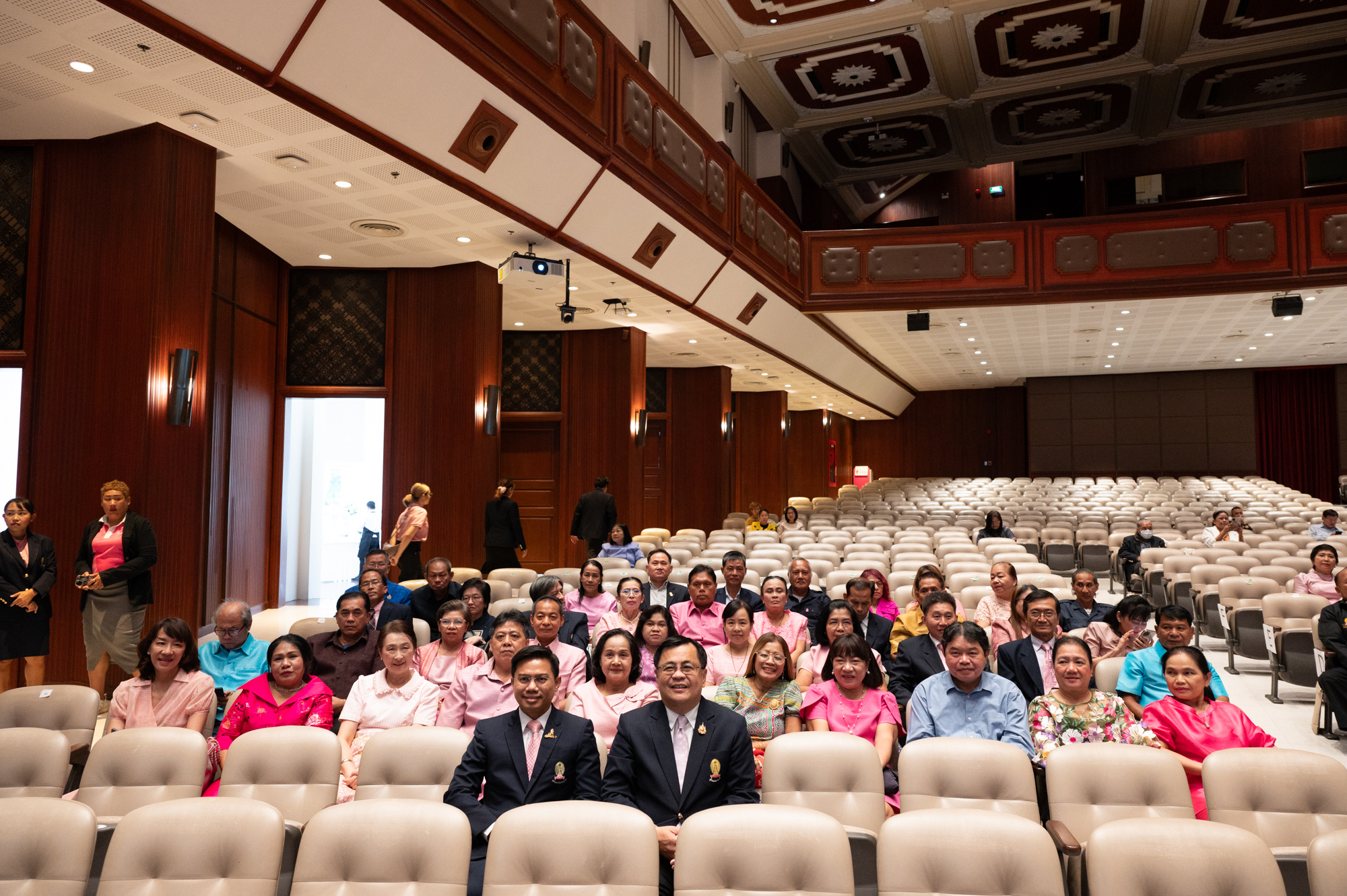 Chulalongkorn University Holds Ceremony for Golden Medal of Honor and Farewell to Retirees for the Year 2024 