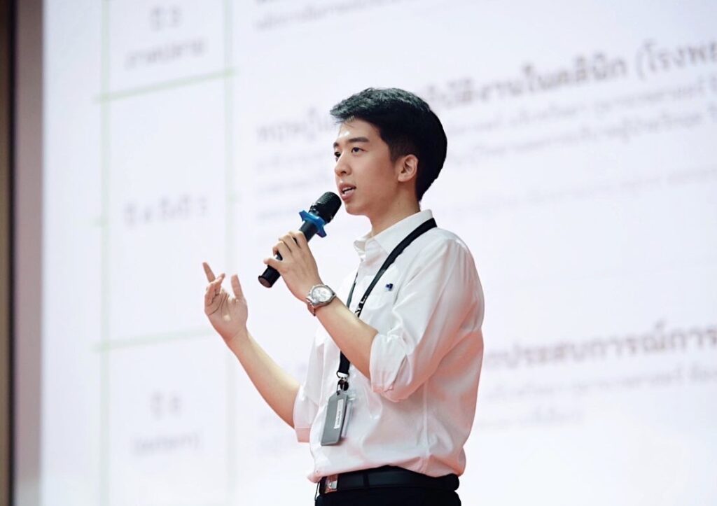 Rahat Longsomboon
Student, Faculty of Medicine, Chulalongkorn University