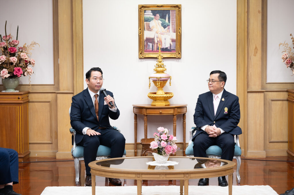 Chulalongkorn University Forms a Partnership with LinkedIn to Create Lifelong Learning Opportunities for Personnel