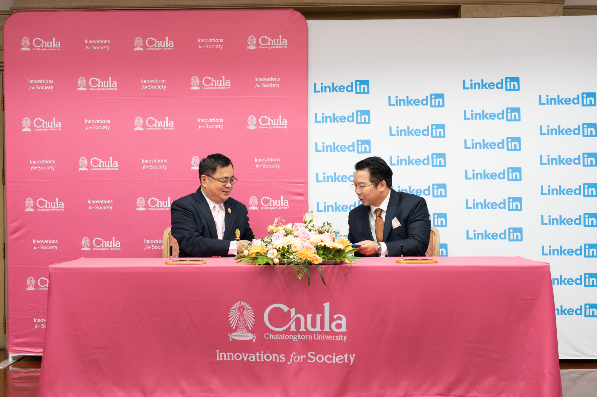 Chulalongkorn University Forms a Partnership with LinkedIn to Create Lifelong Learning Opportunities for Personnel