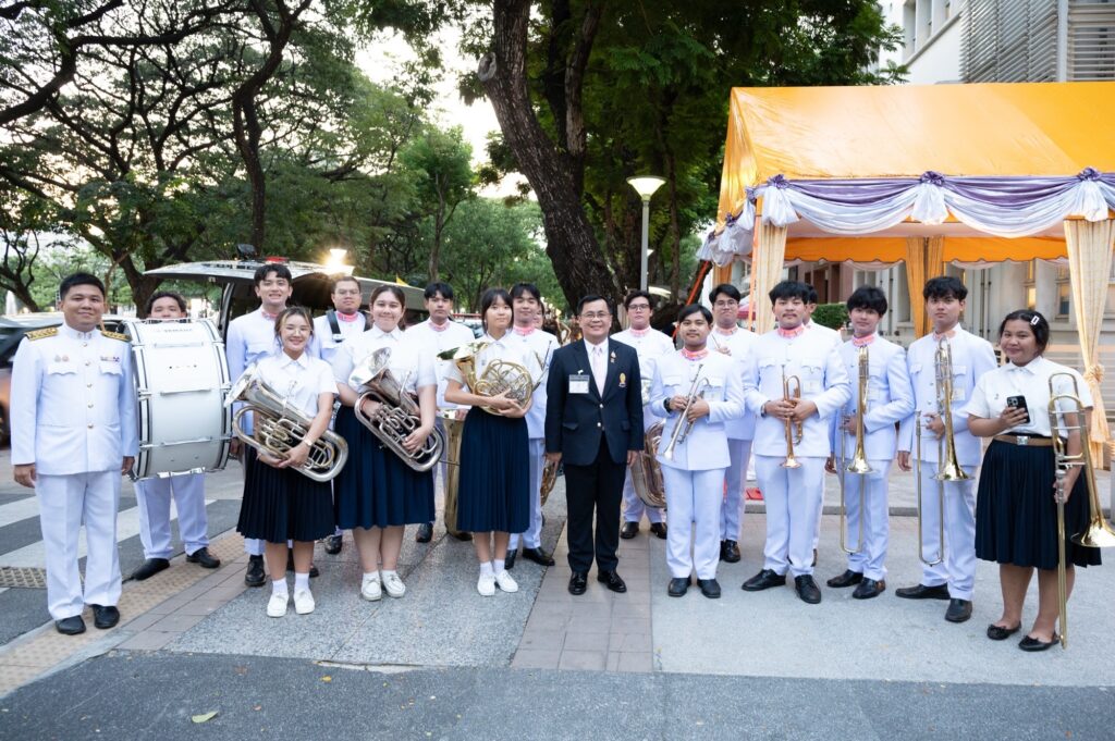 Princess Maha Chakri Sirindhorn Presents Certificates to Vela Course Graduates, Class 1 and 2