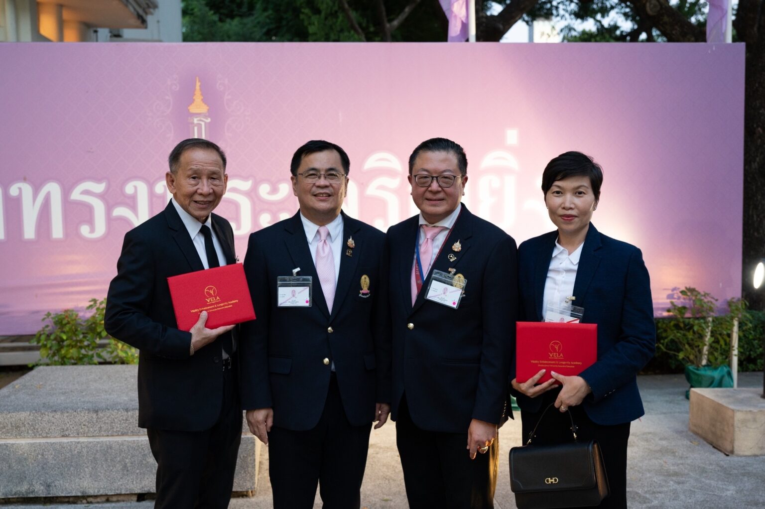 Princess Maha Chakri Sirindhorn Presents Certificates to Vela Course Graduates, Class 1 and 2