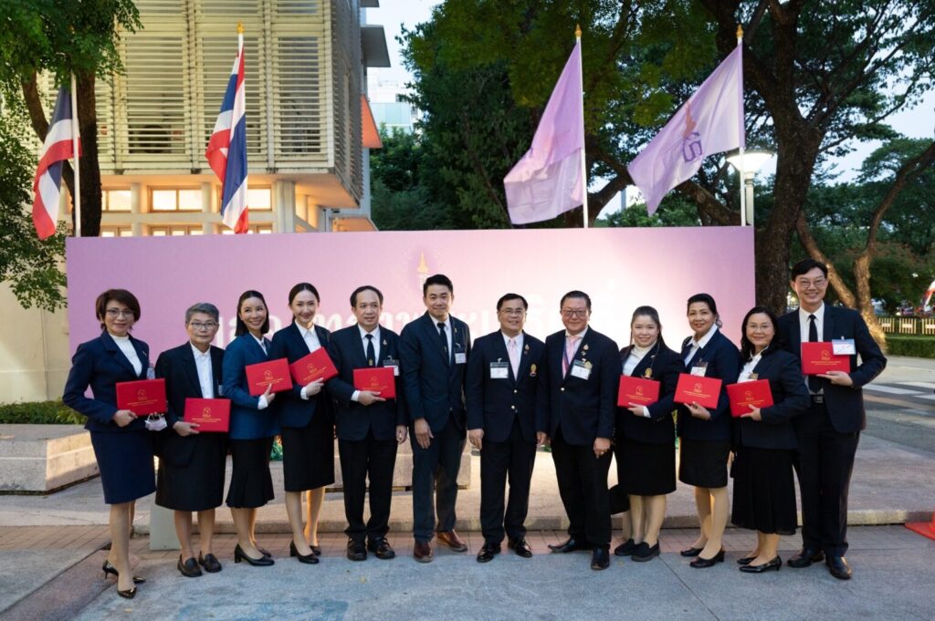 Princess Maha Chakri Sirindhorn Presents Certificates to Vela Course Graduates, Class 1 and 2