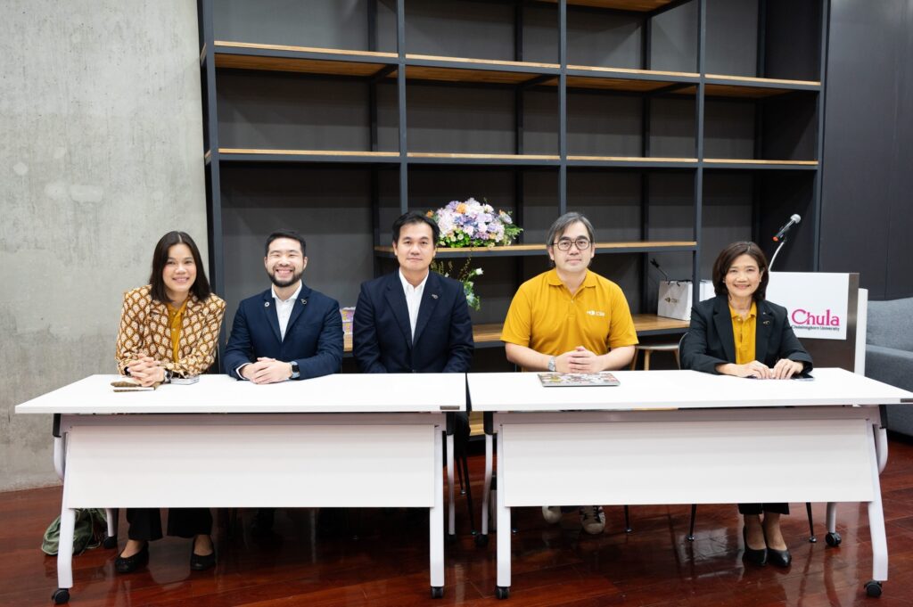 (From left to right) Dr. Ronnakorn Vaiyavuth, Deputy Executive Director, Innovation and Commercialization, CSII, Prof. Dr. Suchada Sukrong, Executive Director, CSII, Chulalongkorn University Miss Saisunee Hanprathueangsil, Head, Digital and Innovation Group, BAY, and Mr. Rottapron Ekabutr, Executive Vice President, Head of Consumer Digital Solution Division