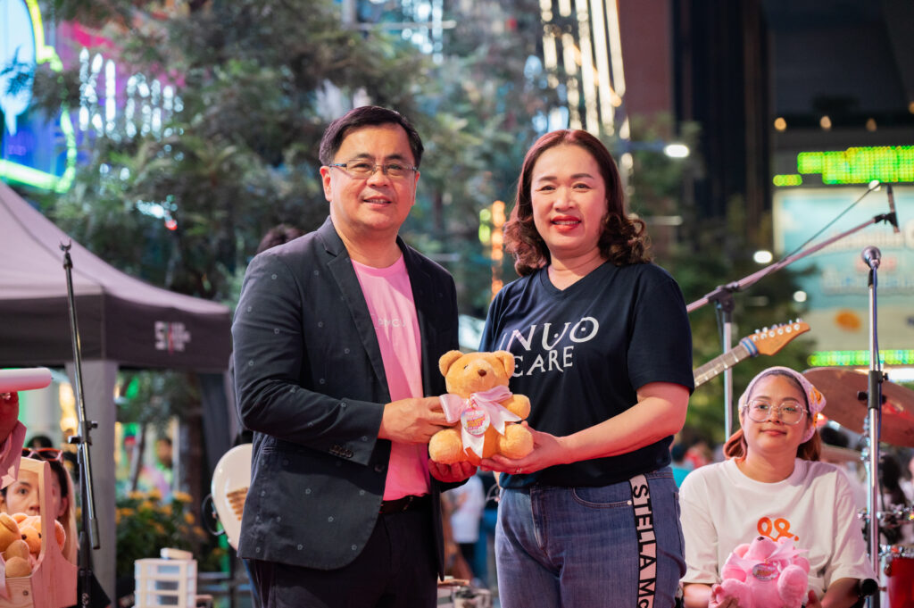 Chulalongkorn University Implements New Strategy, Launches Siam Square Walking Street for All, Showcasing Abilities of Special Needs People