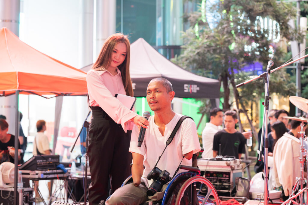 Chulalongkorn University Implements New Strategy, Launches Siam Square Walking Street for All, Showcasing Abilities of Special Needs People