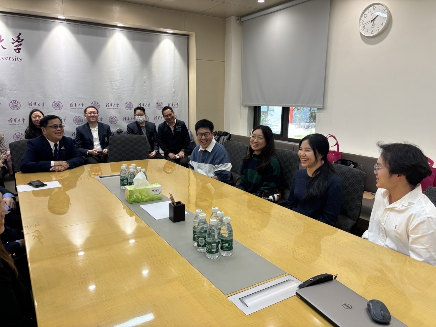 Chula Discusses Academic Collaboration with Tsinghua University, People's Republic of China 