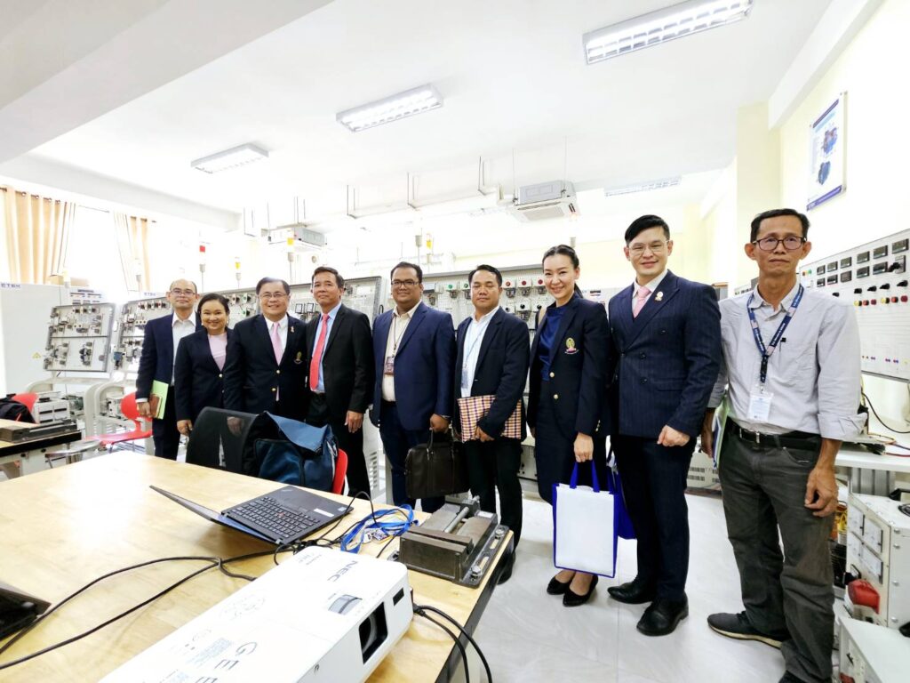 The President of Chula Meets with Cambodian Minister of Education, a Graduate of the Faculty of Education Strengthening Relations and Integrating Knowledge for Youth in the Region 