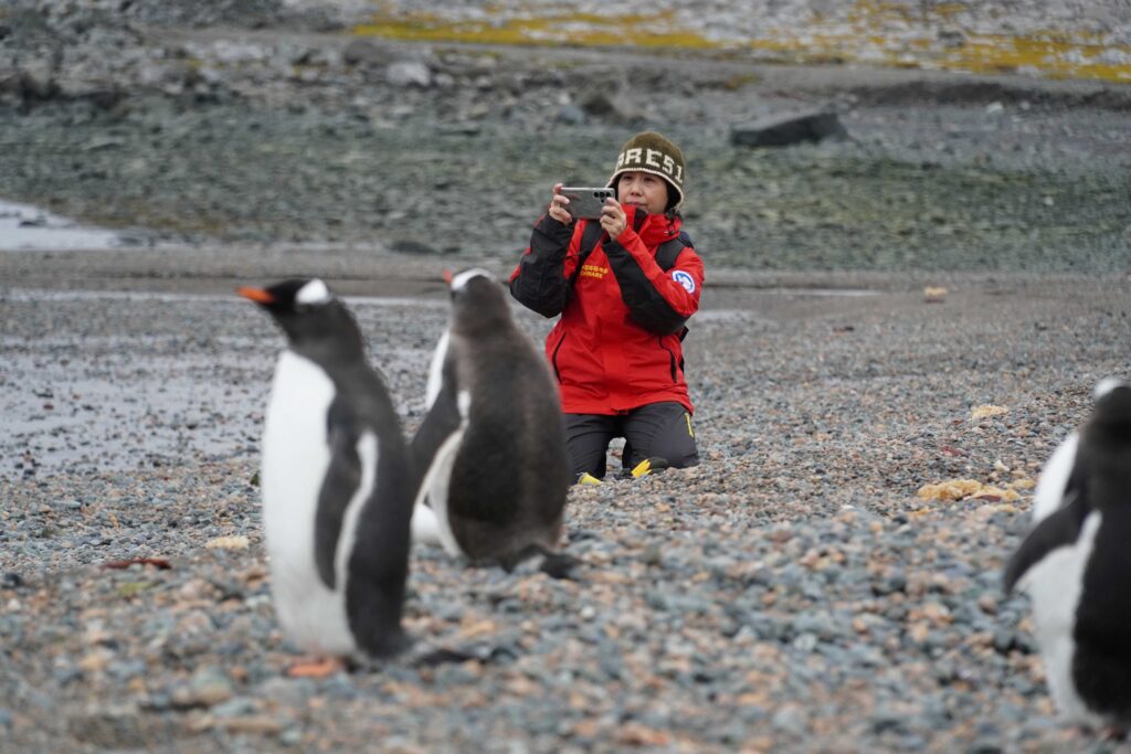 Thai Research Team Reaches Antarctica, Finds Alarming Increase in Ice Melt Levels Due to Global Warming