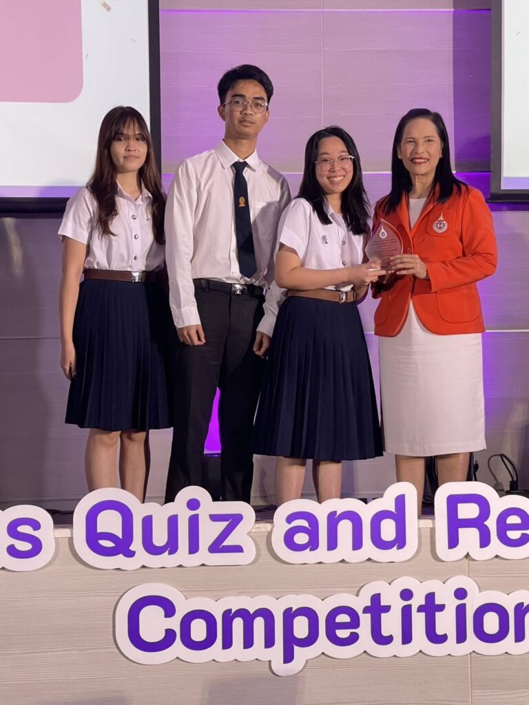 Students from Chula’s Faculty of Economics Win First Place in the Economics Quiz Competition for the 2023 Academic Year  