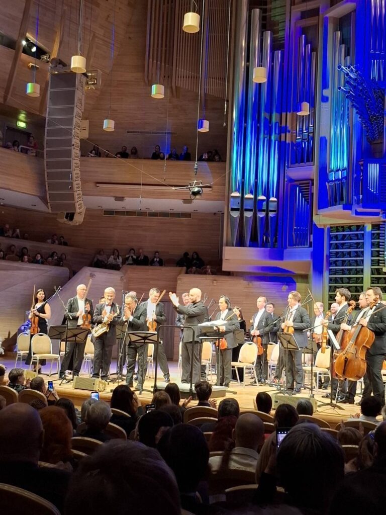 A National Artist and Professor from the Faculty of Fine and Applied Arts, Chulalongkorn University, Performs the "Concerto for Alto Saxophone and Orchestra" in Moscow 