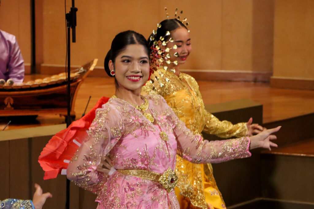 Faculty of Fine and Applied Arts, Chulalongkorn University, Sign an MOU and a Concert and Performances with Artists from Uzbekistan State Institute of Arts and Culture