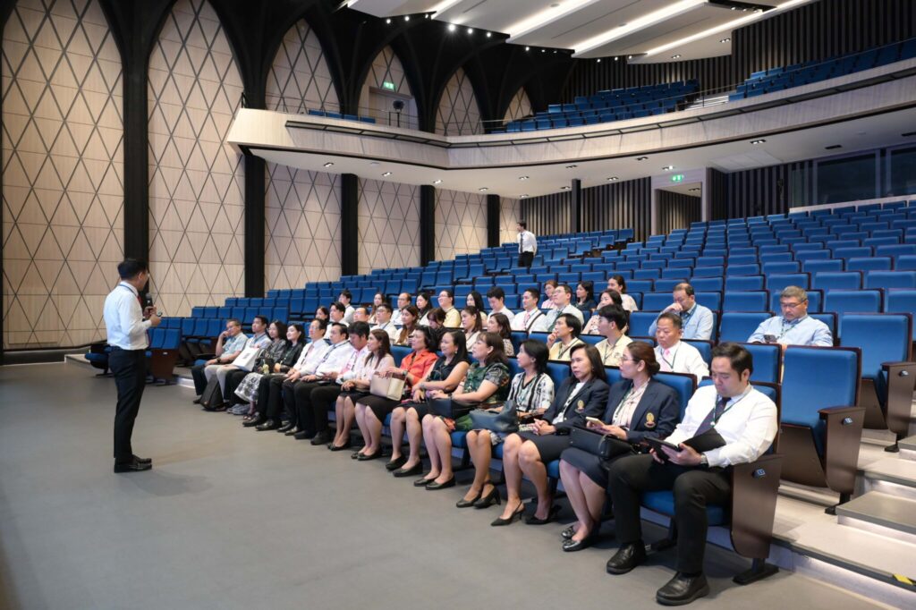 Chula Executives Share and Exchange Knowledge with King's College International School Bangkok